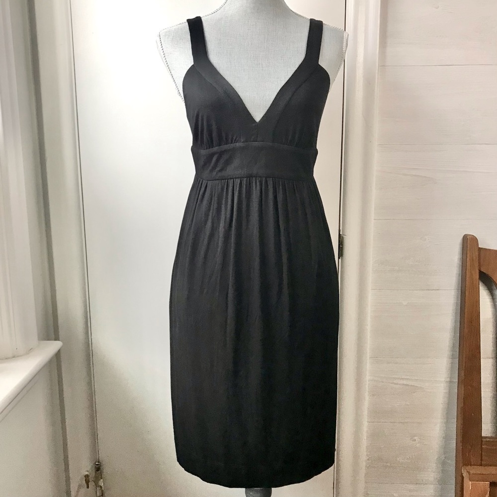VINCE Jersey Knit V-Neck Dress With Tie Detail